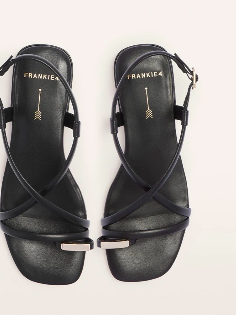 FRANKIE4 Anya $214 Black leather flat sandals featuring metallic toe detail sz 8
